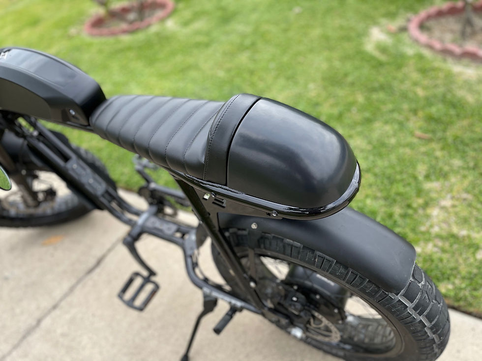 Thumbnail: Cafe Racer Seat Cowl for Super73