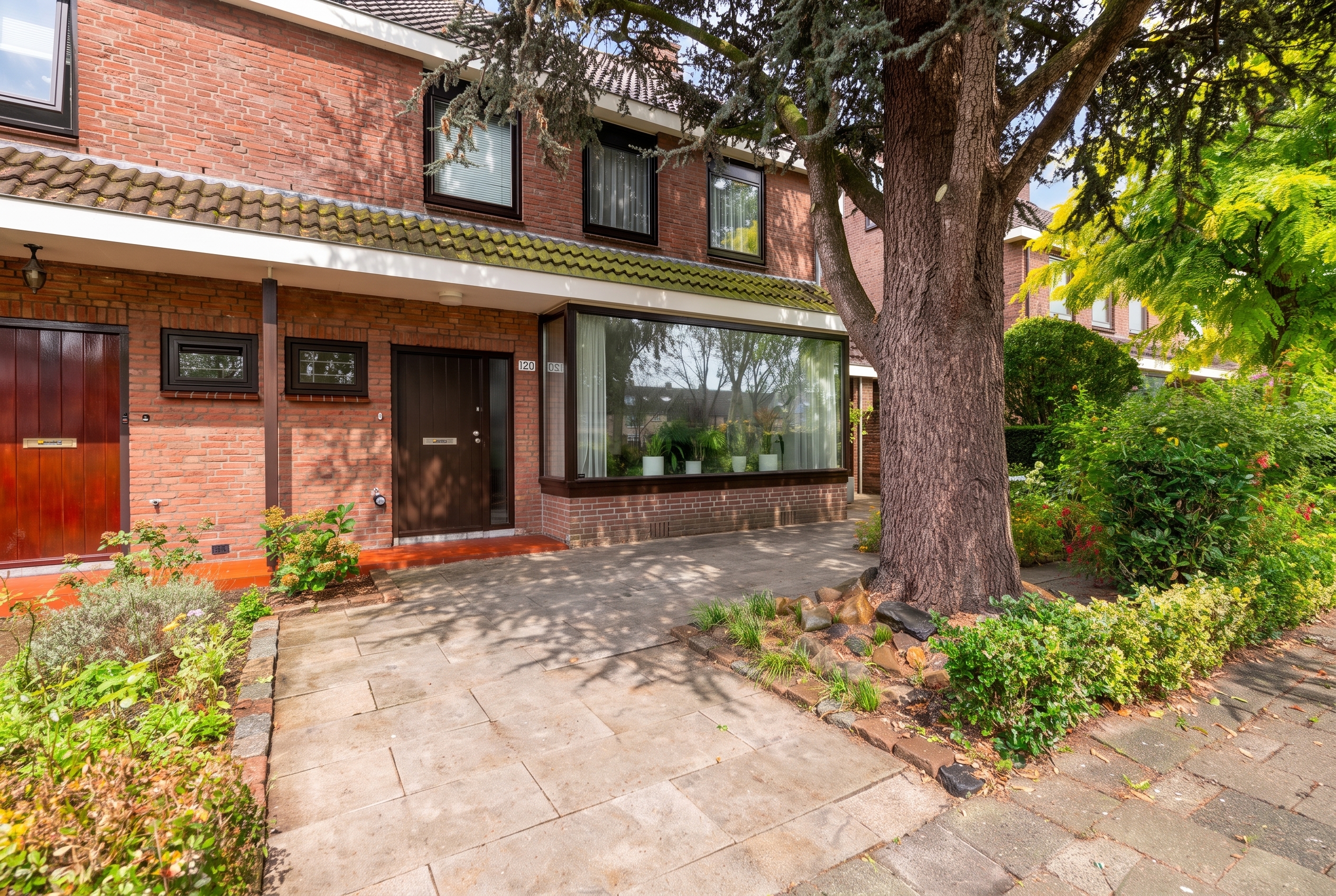 Tussenwoning te koop: Vossenschanslaan 120, Woerden