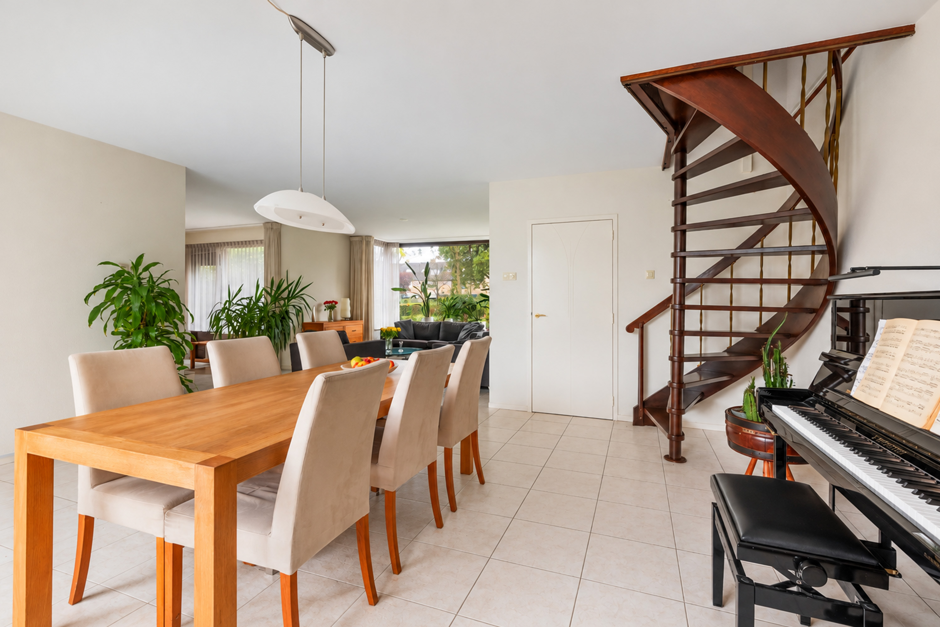 Tussenwoning te koop: Vossenschanslaan 120, Woerden