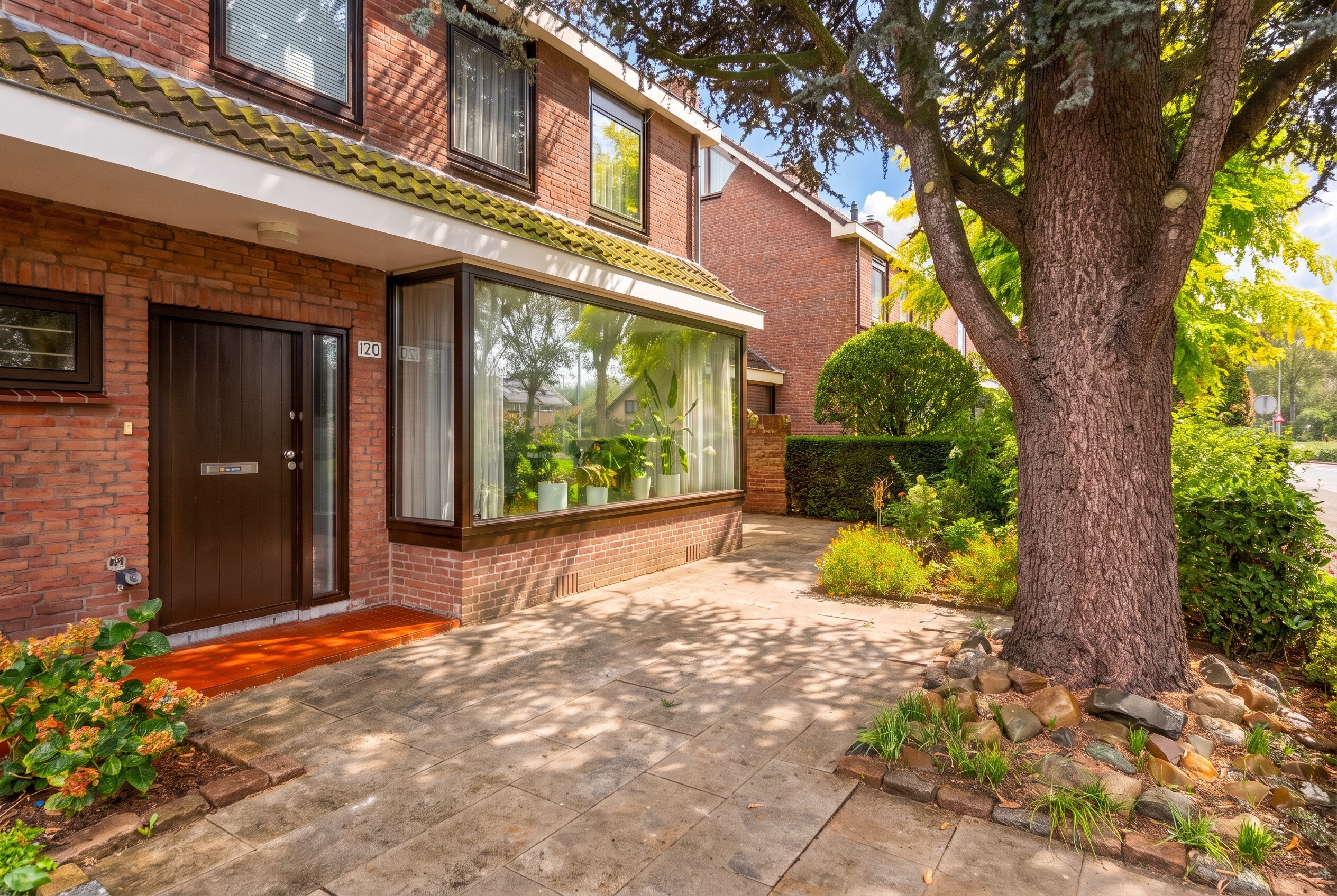 Tussenwoning te koop: Vossenschanslaan 120, Woerden