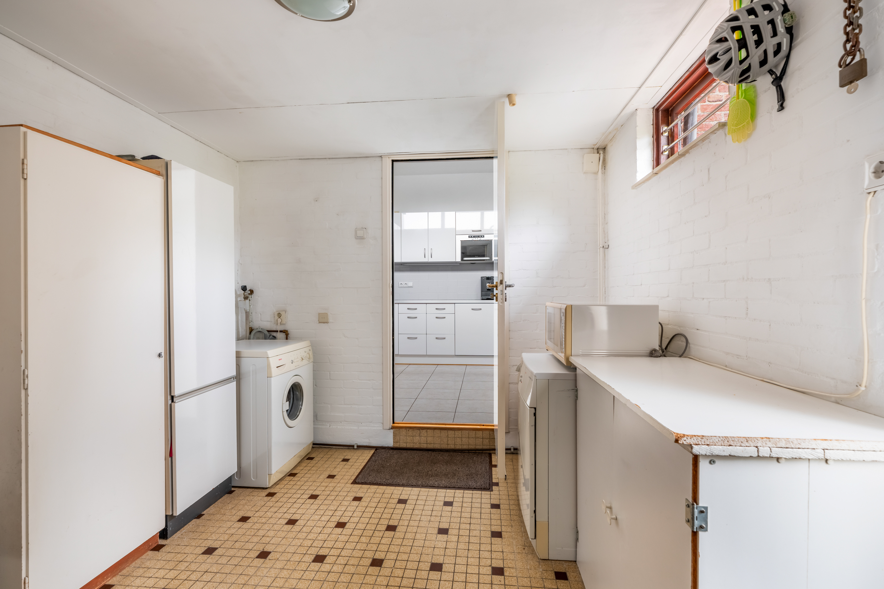 Tussenwoning te koop: Vossenschanslaan 120, Woerden