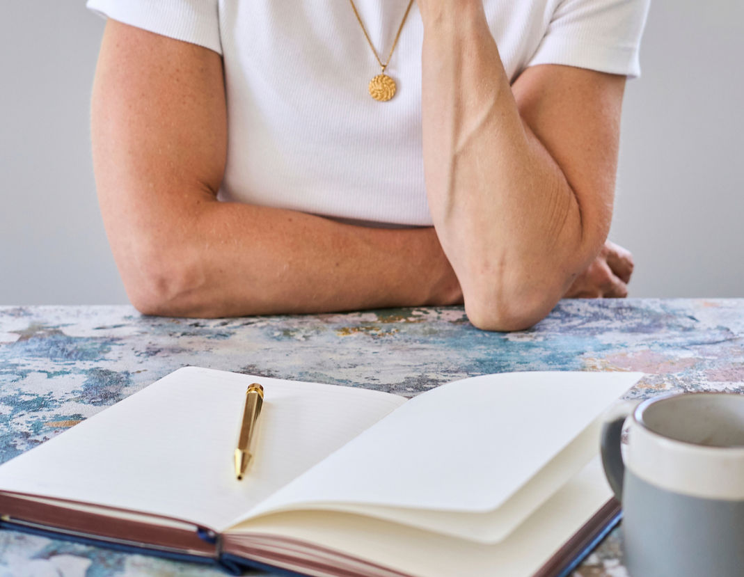 Untitled design (4)_edited.jpg