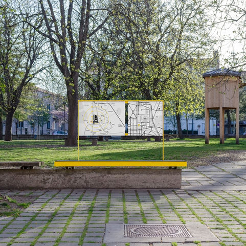 Design de mobiliers de signalétique avec banc et cartographies pour le quartier Manufacture et la Cité du Design de Saint-Étienne.