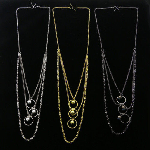 Thumbnail: Tri-Tone Metal Necklace-Earrings With Tassel