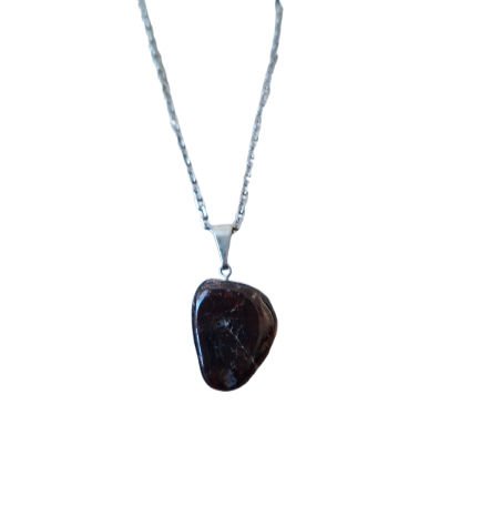 Collier Pendentif Grenat – Énergie, Passion & Force Vitale