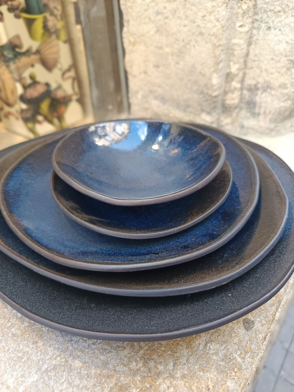 Miniature : Assiettes en grès noir émaillées Bleu cosmique