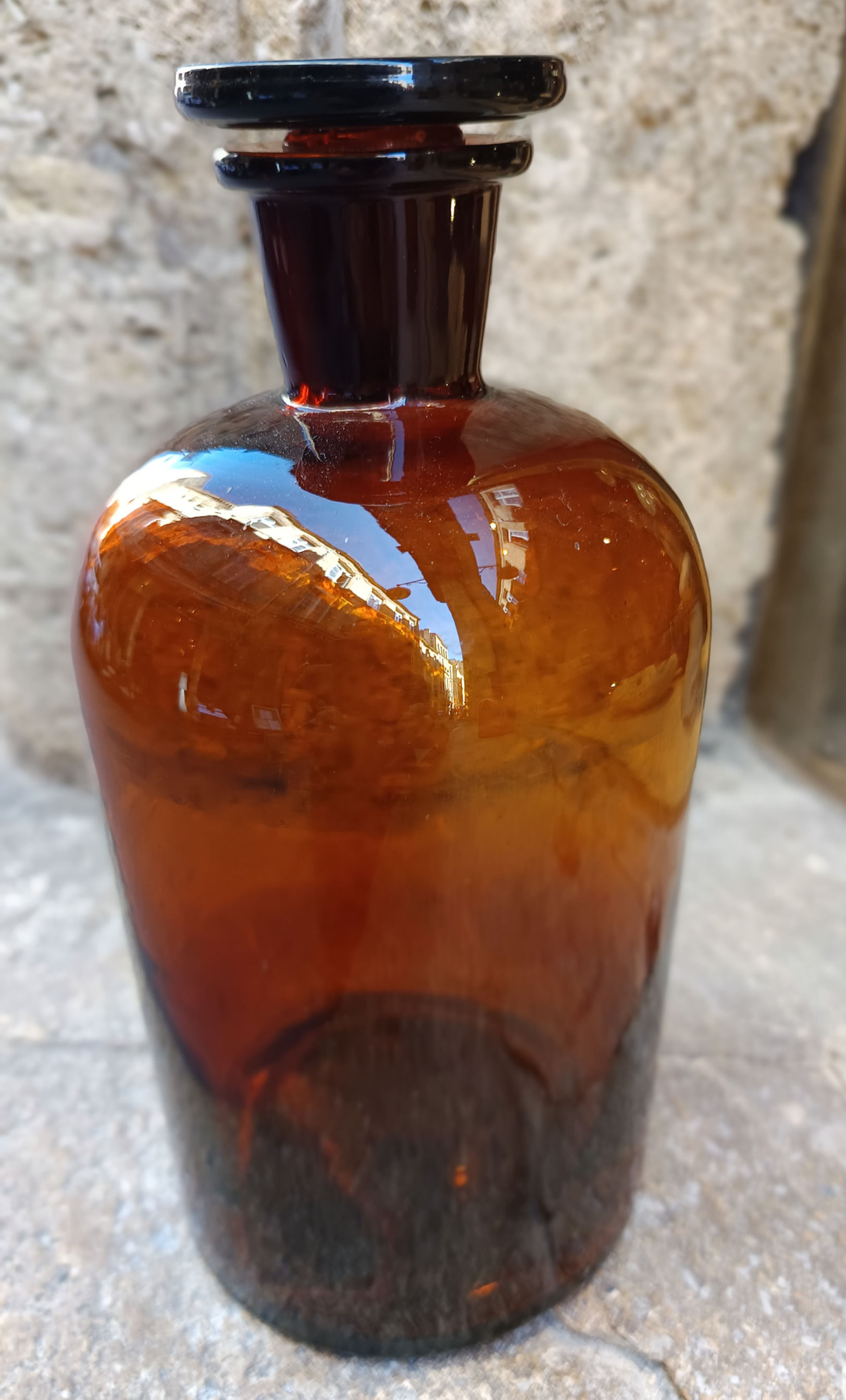 Bouteille laboratoire ambrée ancienne