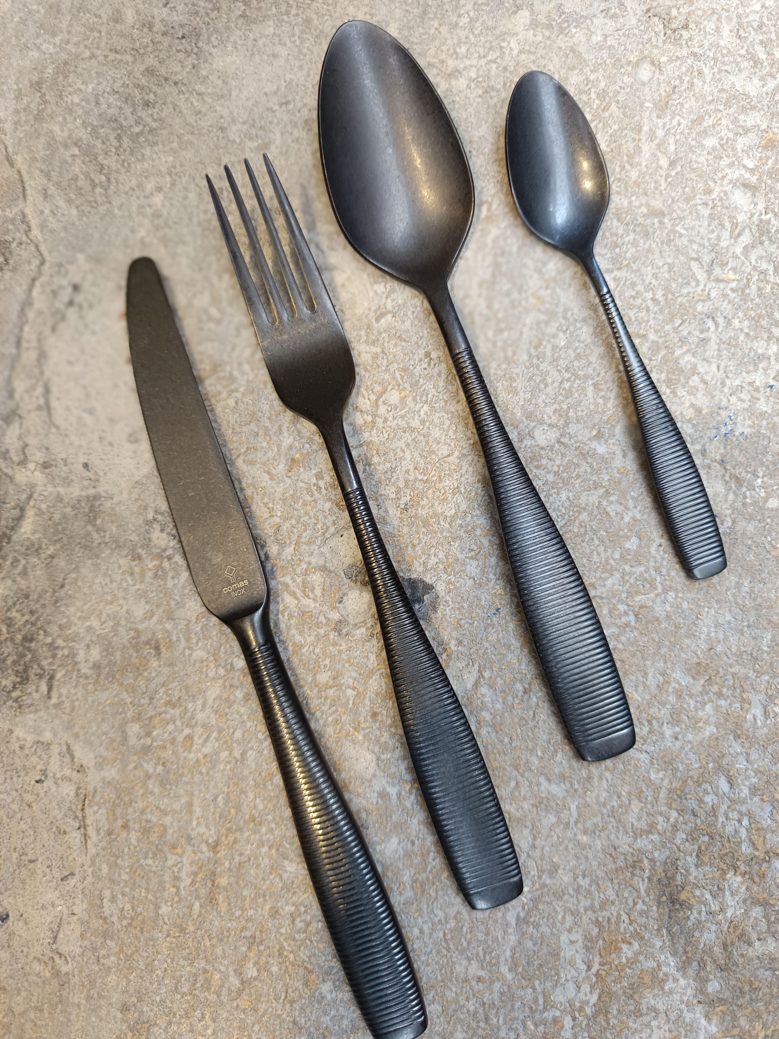 Service de couverts Fleur de Lys noir