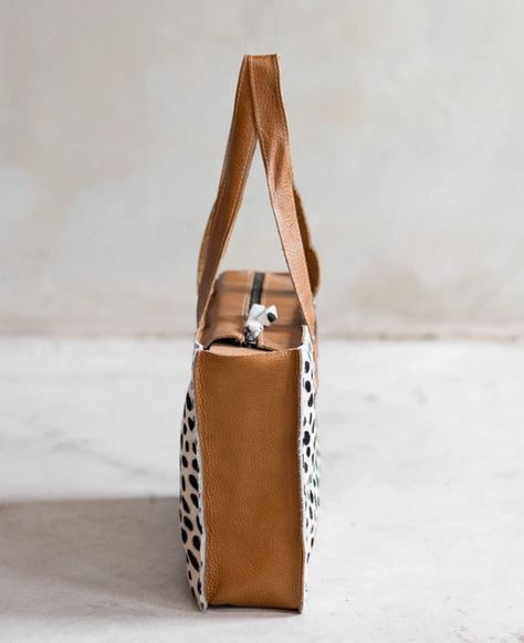 Miniature : Sac à main shopper cuir léopard chic
