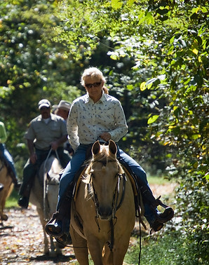 Horseback_Riding_at_New_River_Trail_STate_Park_8004398014-1.jpg