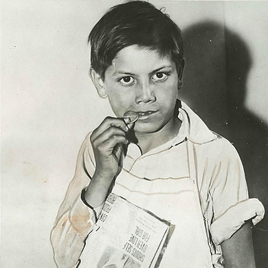 19330831_Newspaper Boy bites cast ctft coin.jpg
