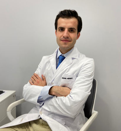 Doctor Olivas-Menayo (2).jpeg