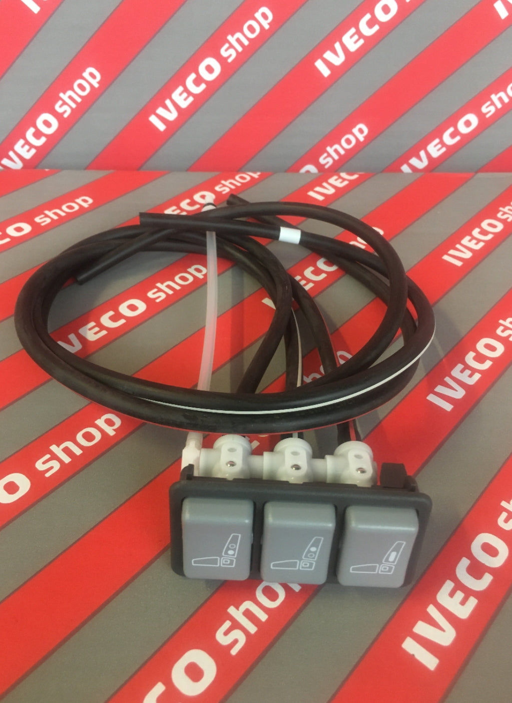 42538404 DISPOSITIVO DI COMANDO 3 TASTI SEDILE ISRI IVECO STRALIS TRAKKER HI-WAY