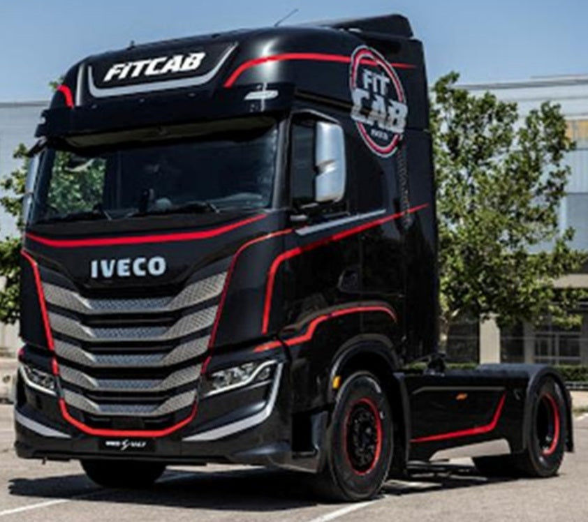 Miniatura: 51763 KIT TUNING ORIGINALE IVECO GRIGLIA FRONTALE A 5 LISTELLI ACCIAIO INOX CROM