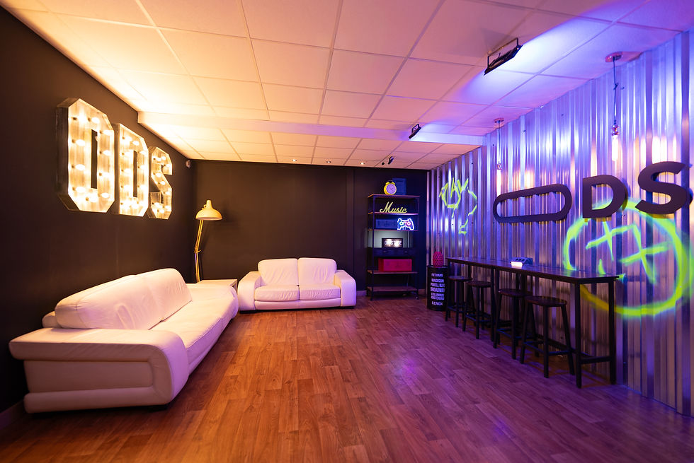 Zonas comunes de la academia de baile en Sevilla ON Dance Studios