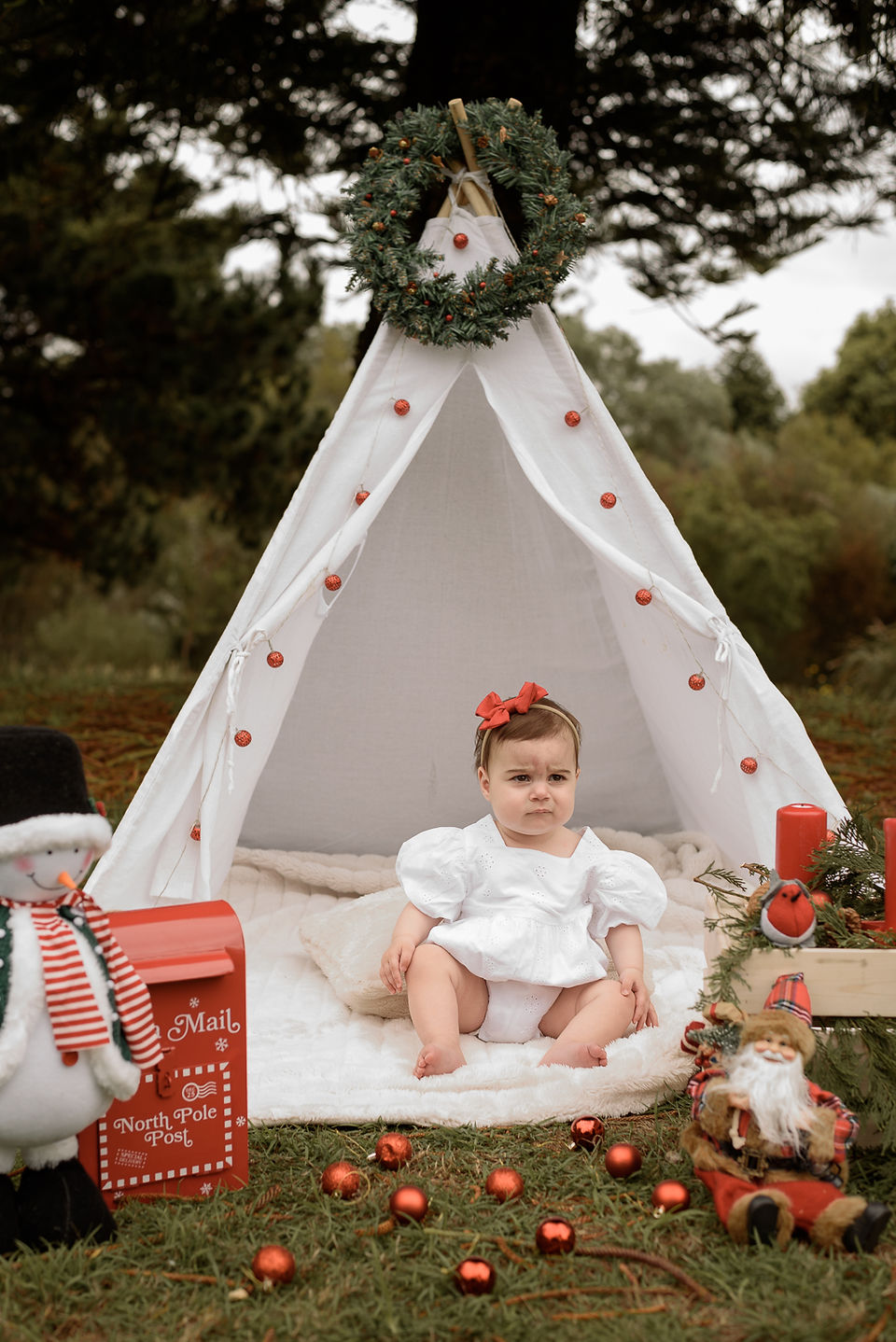 Baby's First Christmas Mini Family Session