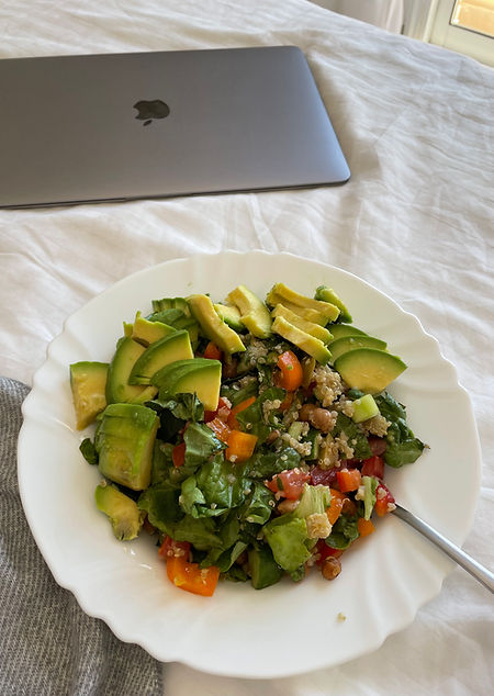 Salad with avocado and veggies