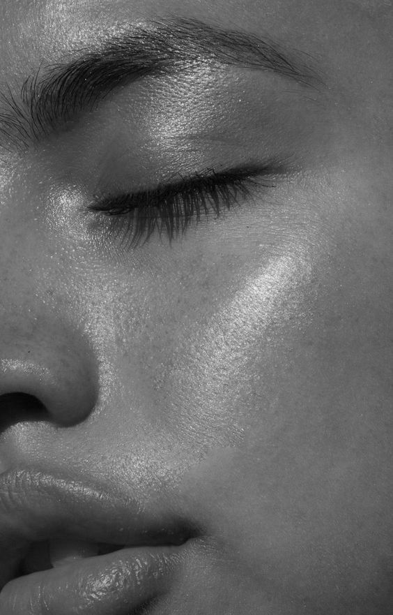 Your Glow-Up Date: What to Expect at Your Perfect Derma Peel Appointment