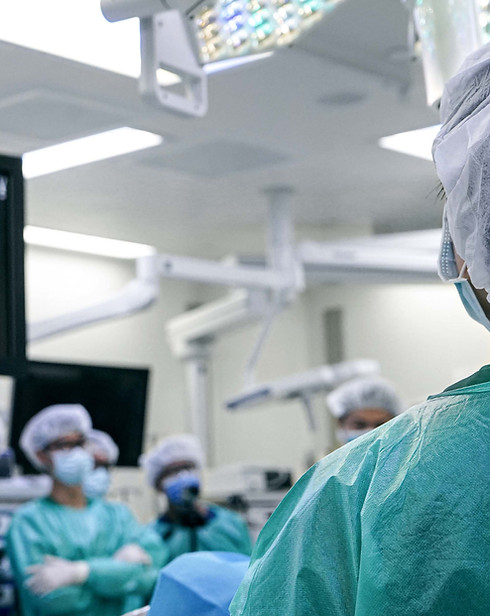 Precision Robotics-Hero-07-2560-1440_edited.jpg