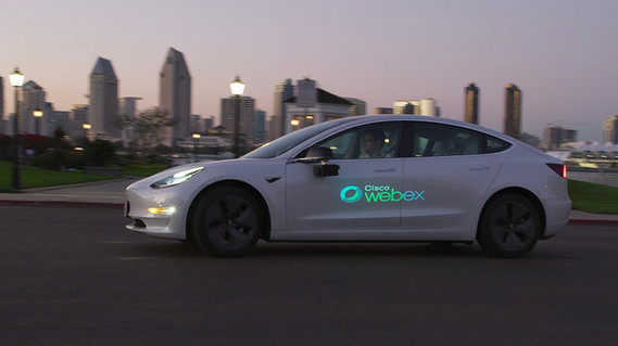 Advertisement on vehicle money making