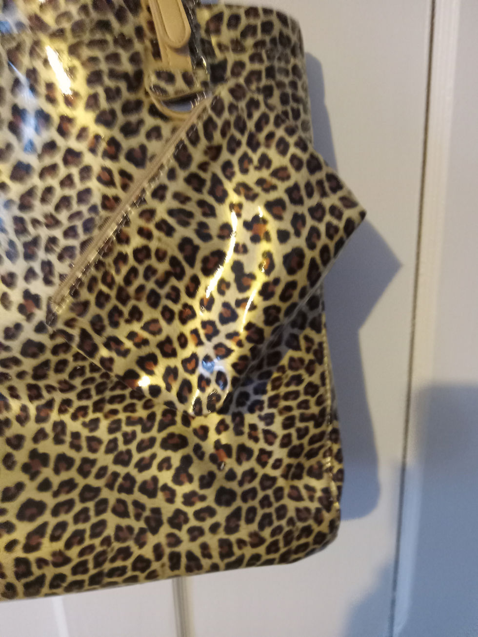 Thumbnail: black & brown purse