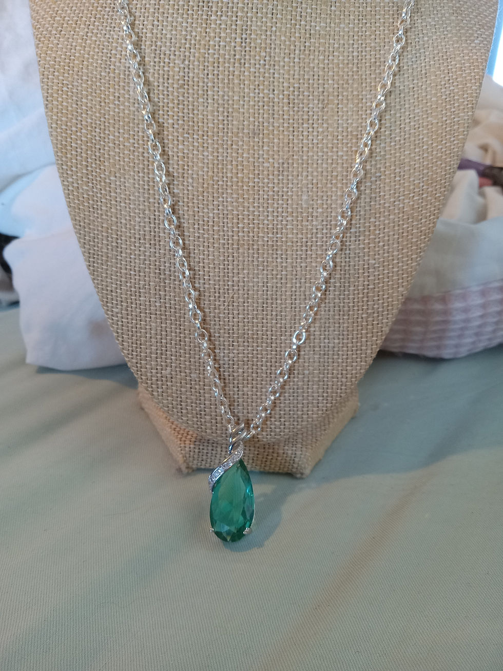 Green birthstone necklace