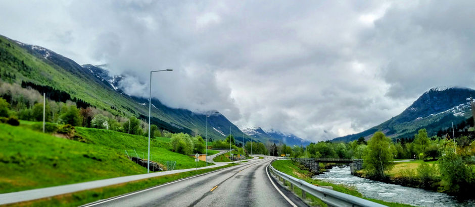 13 tips to make road trip with kids fun and easy!