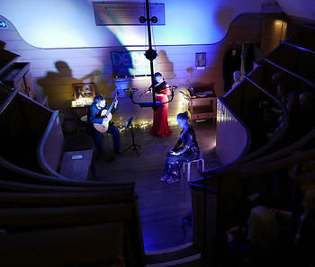 p12 DEBUT+at+Old+Operating+Theatre+|+Liz