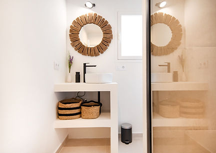 Badkamer met heerlijke regen douche