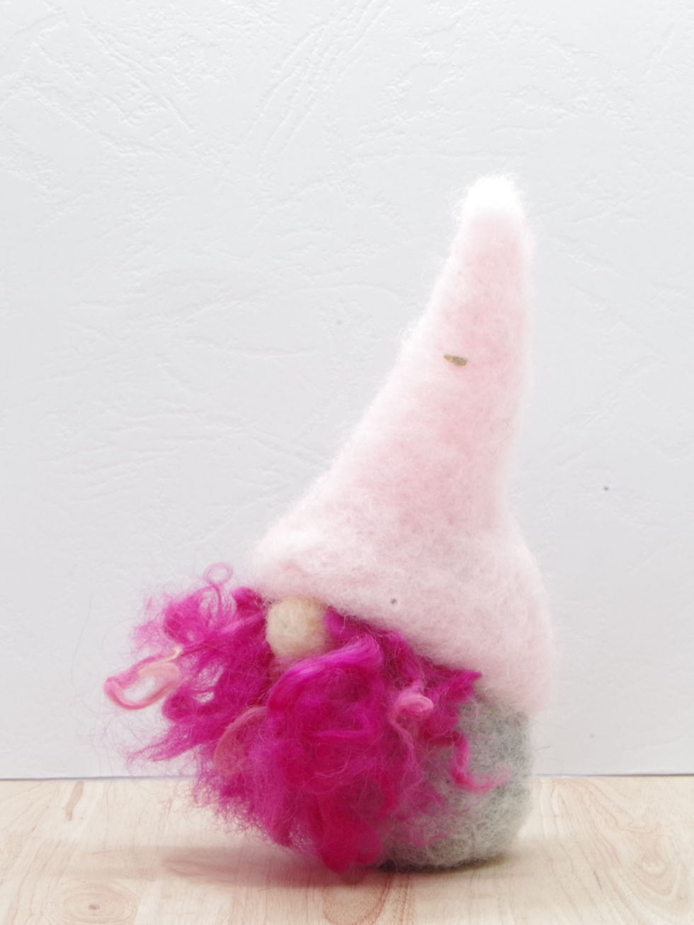 Thumbnail: Kabouter met roze muts