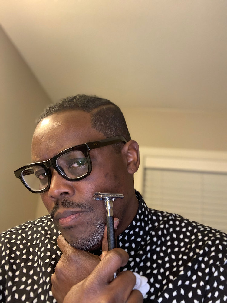 Dealing with Razor Bumps: Harness the Magic of a Single-Edge Safety ...