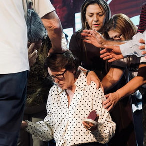El servicio de Acción de Gracias se caracteriza por la confraternidad, la Palabra y una celebración especial.