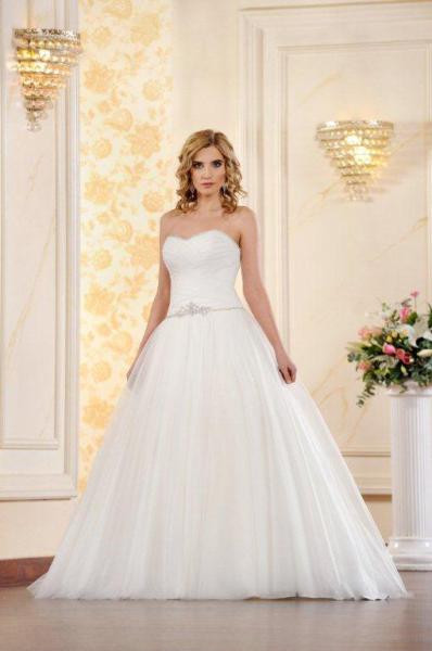 Suknia ślubna ADESSO 2016 model Doris