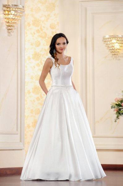 Suknia ślubna ADESSO 2016 model Enia