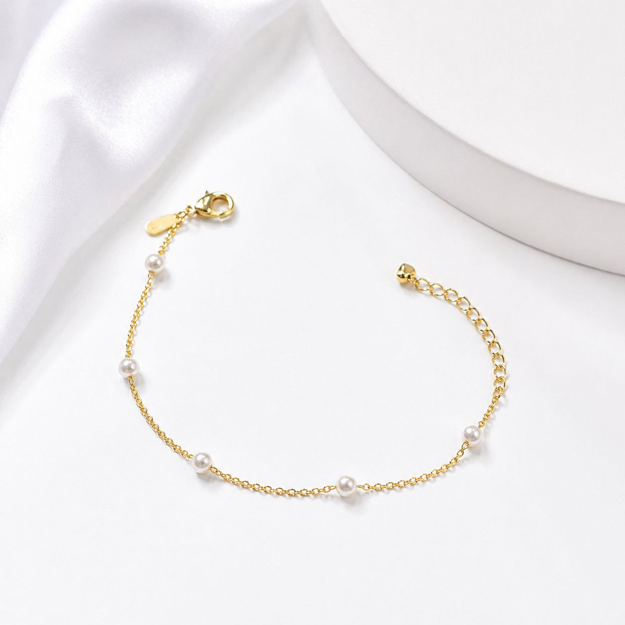 Pulseira Pérolas Minimalista Delicada