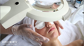 Skin analysis facial