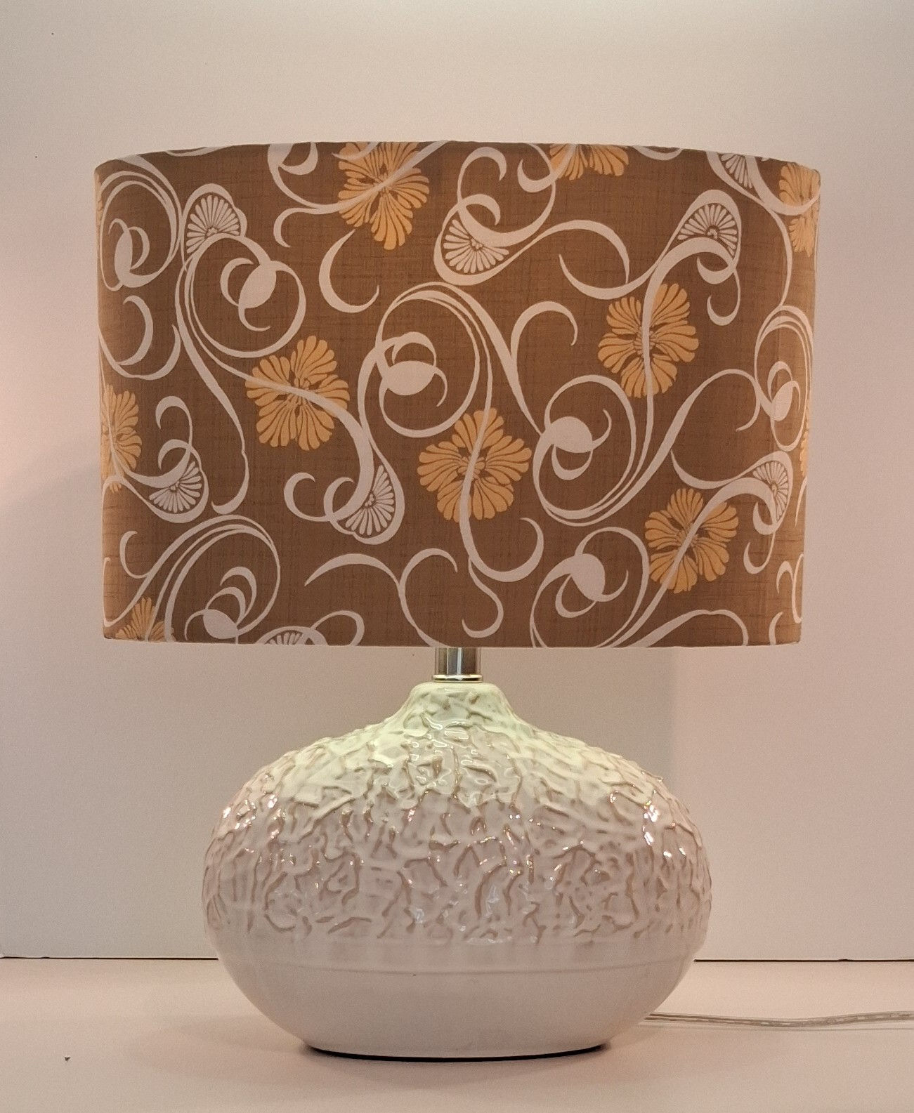 Japanese Silk Swirl Porcelain Lamp