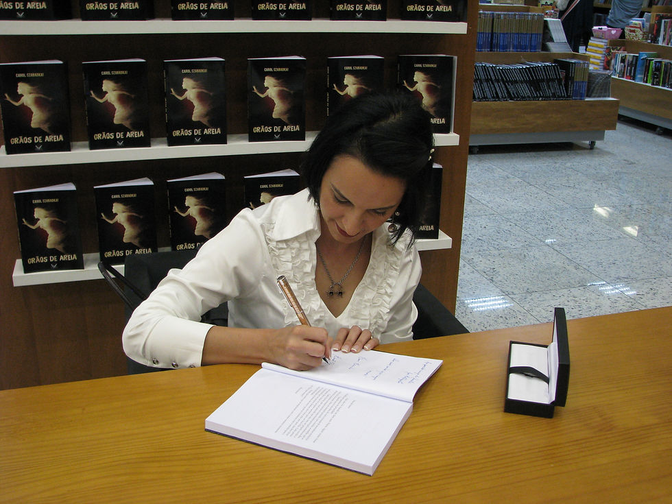 Lançamento_livro_Livraria_Curitiba_025.jpg