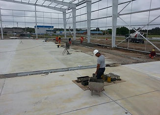 ALT Hangar aerepuerto Carrasco 3.jpg