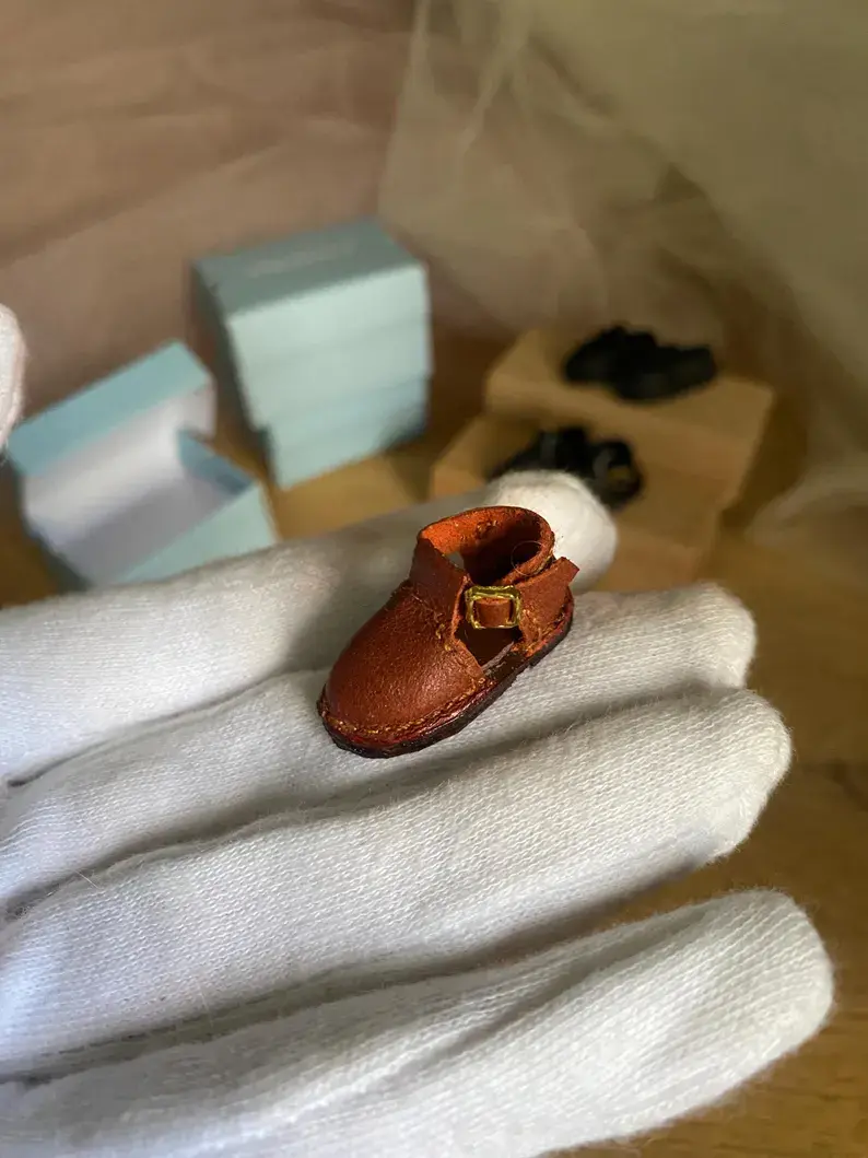 Thumbnail: Blythe Handmade leather shoes