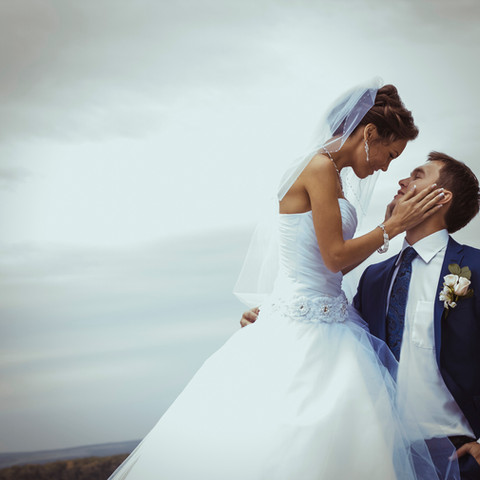 Wedding Kiss