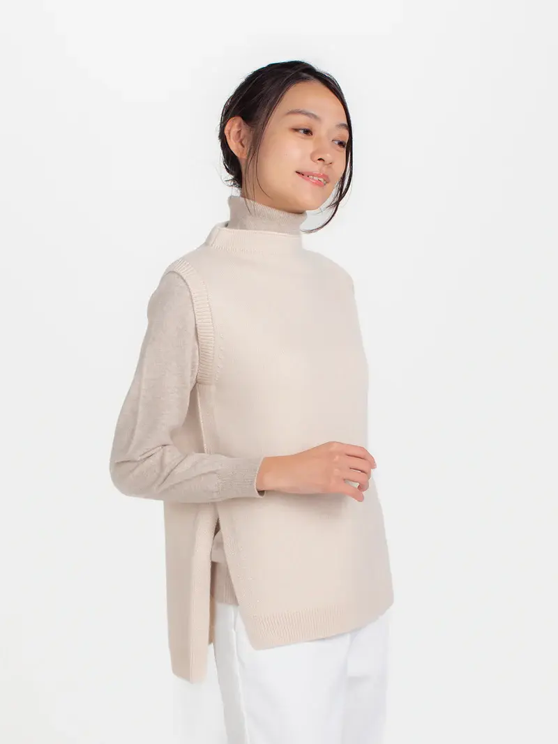 UTO Cashmere 女款立領背心