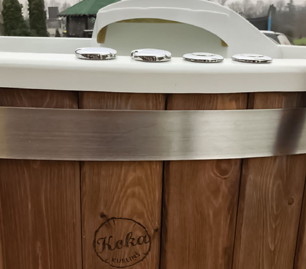 Miniatyrbild: Badtunna i storlek: 200x92 cm med invändig kamin, eldas från ovan