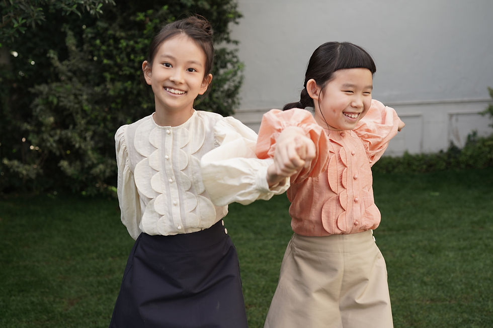 Thumbnail: Mes Kids Des Fleurs Petal-Applique Ruffle Shirt (Yellow)