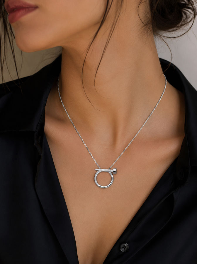 Glossy silver zirconia pendant chain