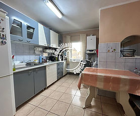 Apartament 3 camere - CAREIULUI - Decomandat