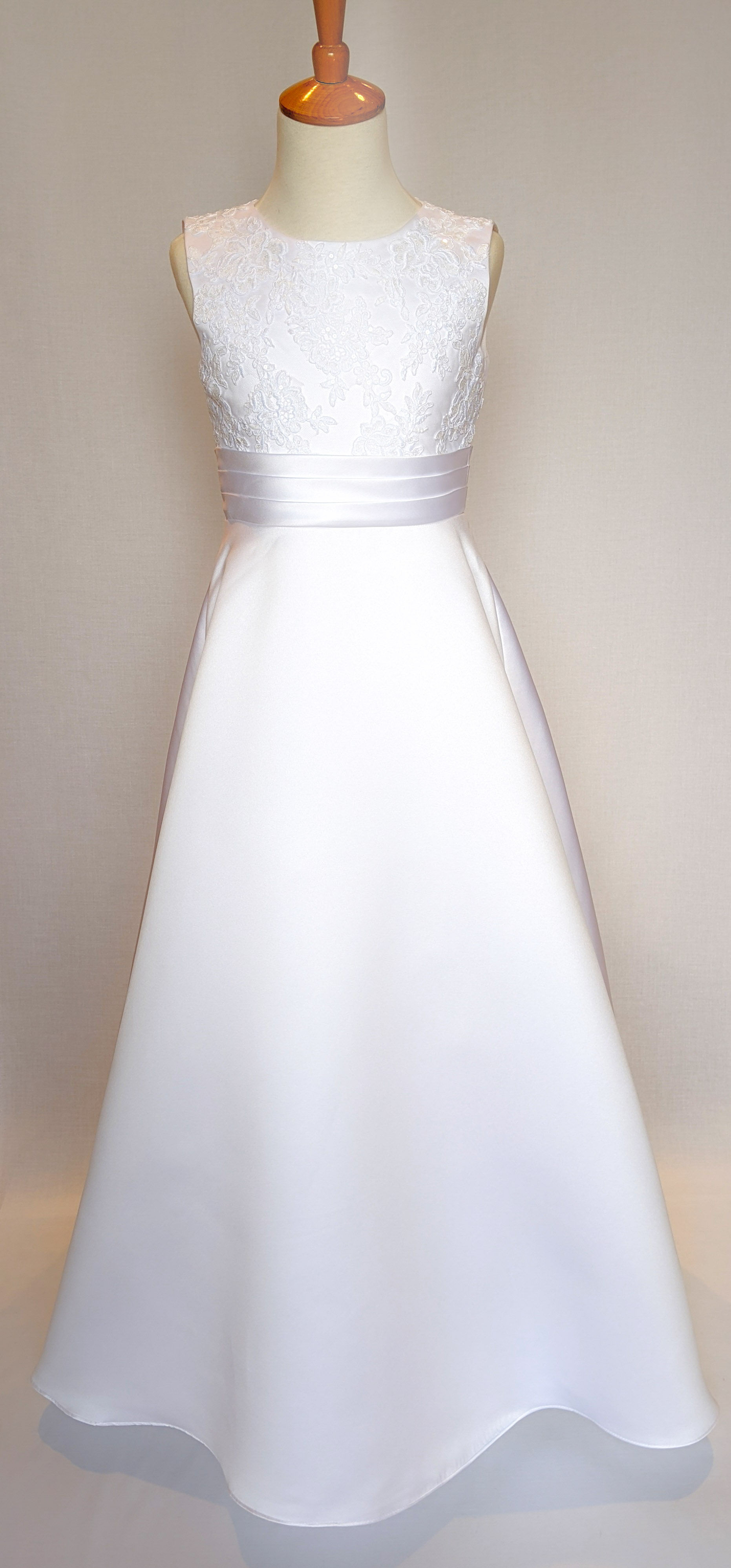 STYLE NO 6124 COMMUNION/ FLOWER-GIRL DRESS