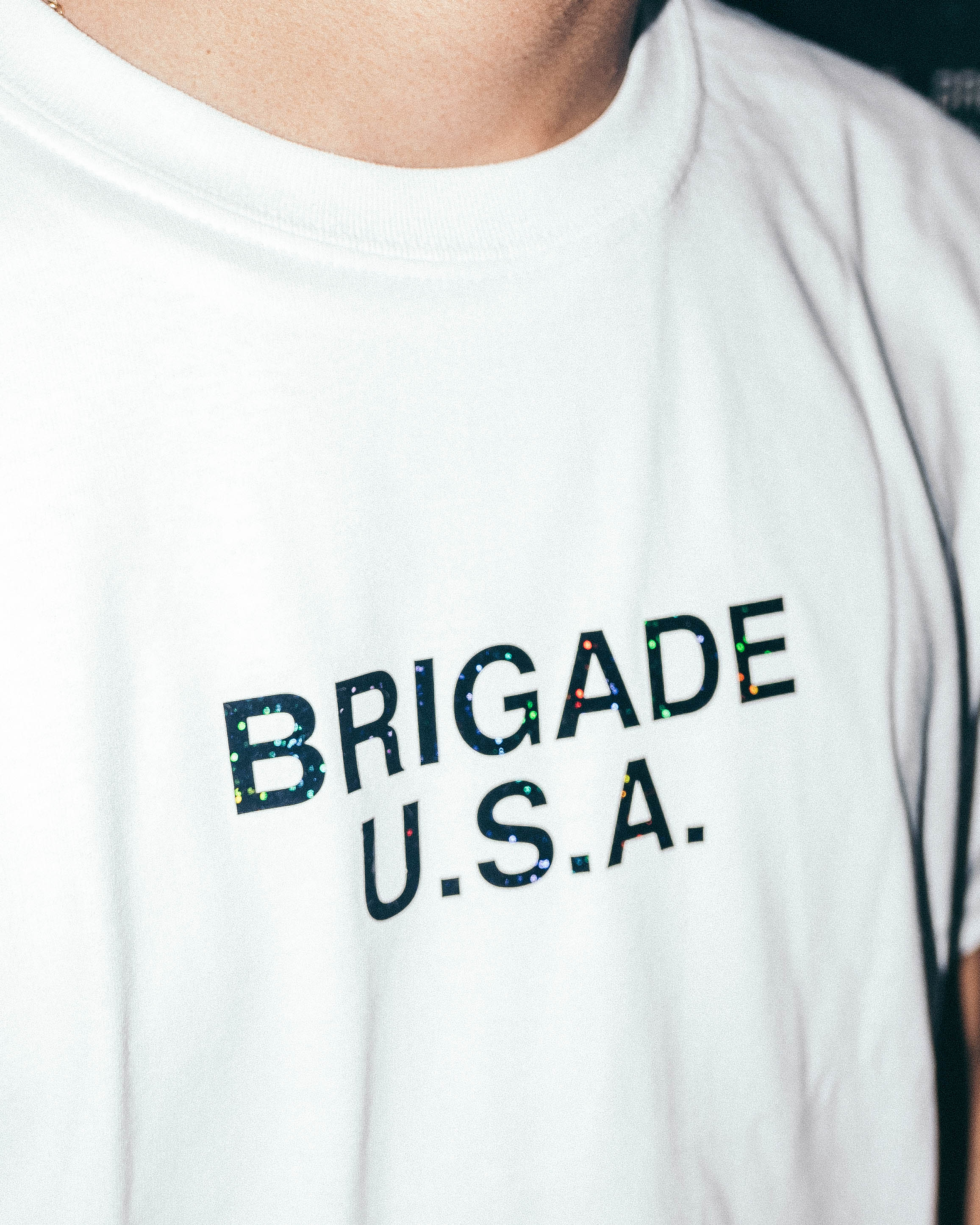 HOLOGRAPHIC SIMPLE LOGO T-SHIRT