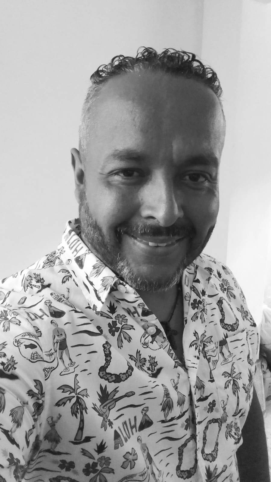 WhatsApp Image 2025-08-26 at 14.09_edited.jpg