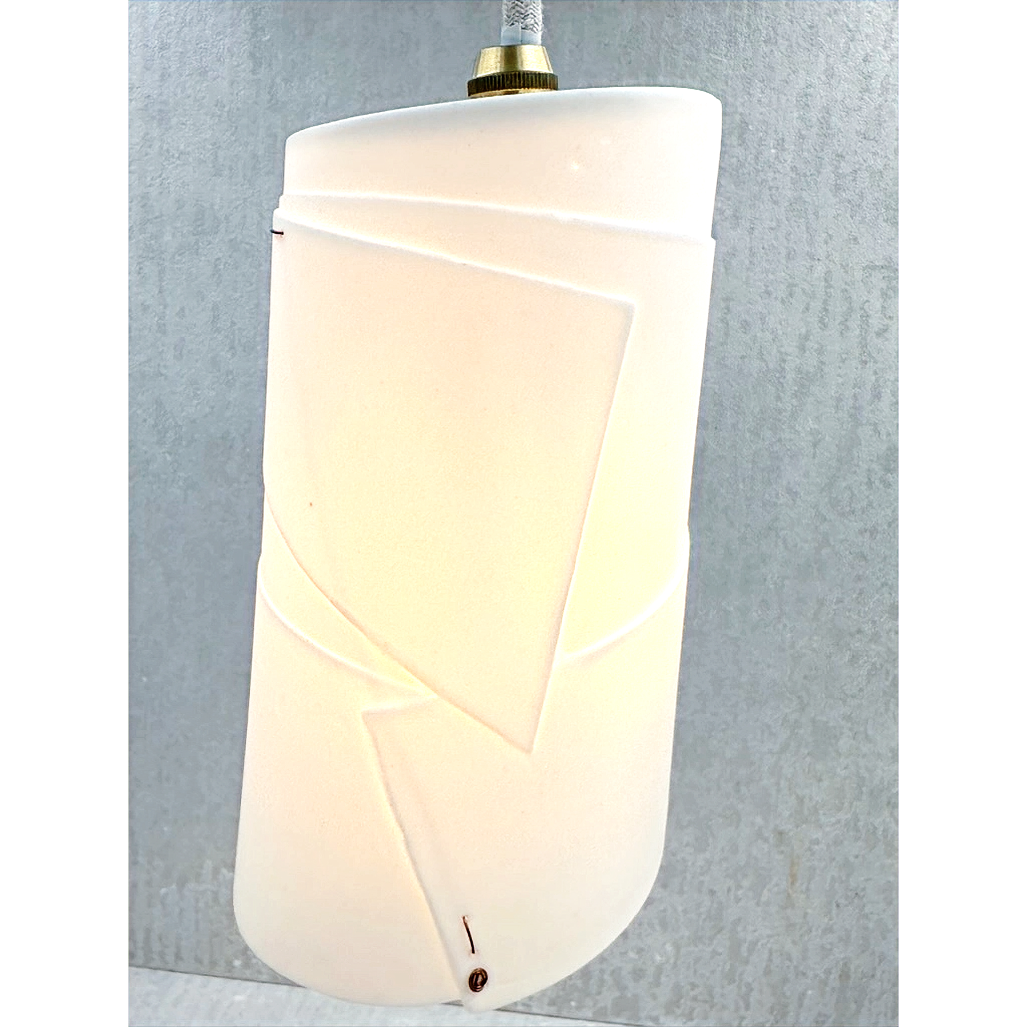 HaloGlow 8 Porcelain Pendant